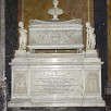 Foto: Tomba in Marmo - Basilica dei Santi Giovanni e Paolo - sec.XI (Roma) - 11